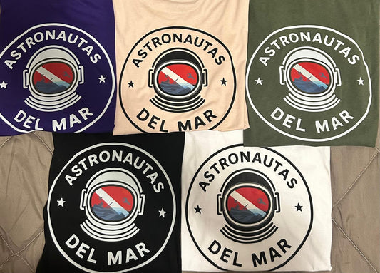 Camiseta Astronautas del Mar un logo. 15% dto
