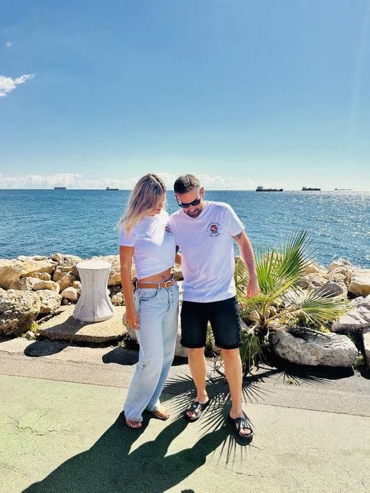 Camiseta Astronautas del Mar con dos logos. 15% dto